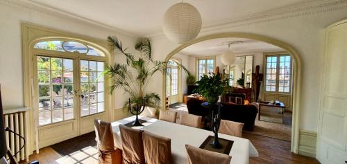 Angouleme Bed & Breakfast | Villa Art Nouveau