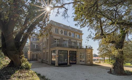 Noirmoutier-en-l'Ile Hotel | Villa Arthus-Bertrand