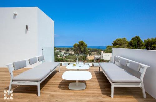 Urbanitzacio la Fustera Villa | Villa Aruba by Abahana Villas