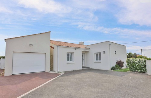 Chateau-d'Olonne Villa | Villa au calme, proche de la mer