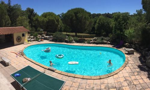 Arzens Villa | Villa au calme - piscine, ping pong, Jardin 8000m²