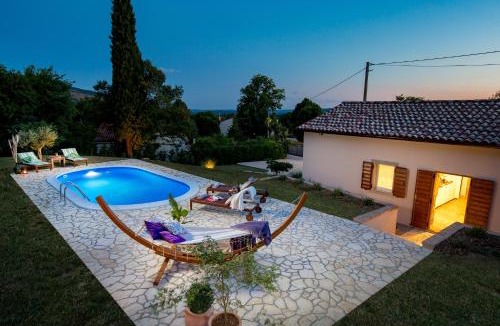 Vranja Villa | Villa Aurania