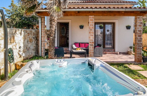 Loborika House | Villa Aurora by Interhome