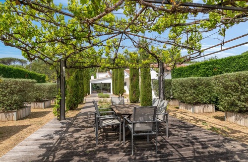 La Canyera Villa | Villa "Aurora" with Pool, Garden, Terraces & Wi-Fi