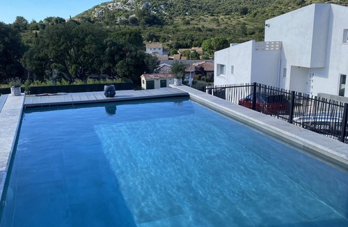Saint-Paul-et-Valmalle Villa | Villa Avec Piscine, Jacuzzi et vue Imprenable sur la Garigue