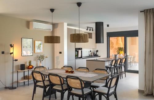 Tar Villa | Villa Ava
