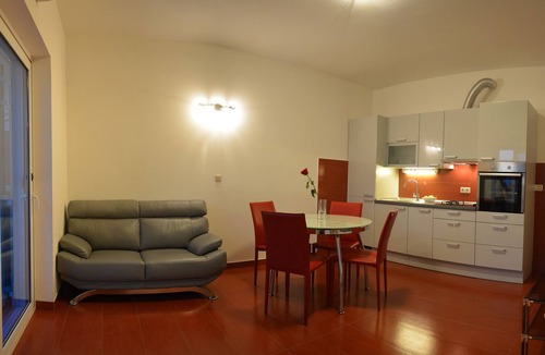 Srebreno House | Villa Avantgarde B&B