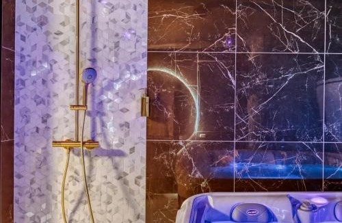 Saint-Cyr-l'Ecole House | Villa avec jacuzzi privatif