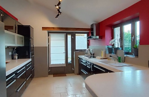 Saint-Beauzeil House | Villa Avec Piscine en Campagne Sans vis à Vis/animaux Acceptés