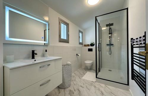 Nogent-le-Phaye Villa | Villa avec piscine, Cinéma, terrain privé