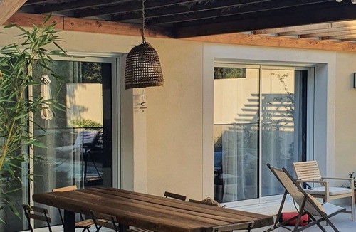 Bellegarde Villa | Villa Avec Piscine aux Pieds de la Pinède
