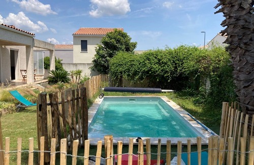 Valergues Villa | Villa Avec Piscine Chauffée et Jardin de Plein Pied