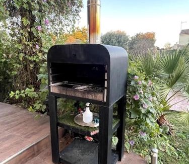 Valergues Villa | Villa avec piscine, climatisation et studio indépendant