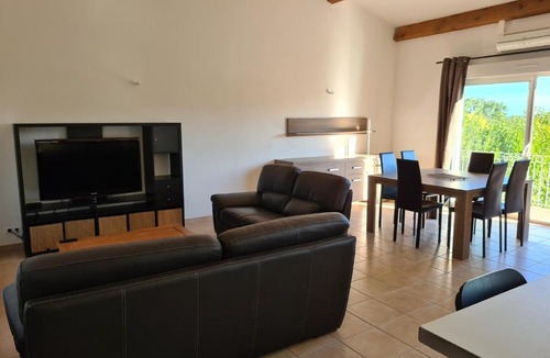 Monteils House | Villa avec piscine et jacuzzi proche d'uzes