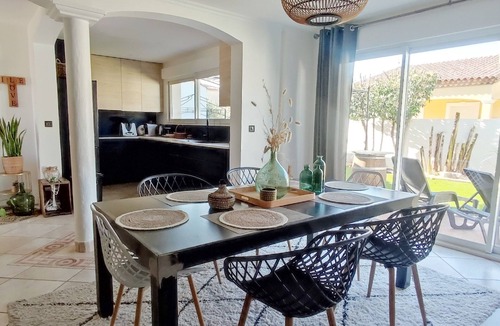 Mauguio Villa | Villa Avec Piscine Jardin Terrasse Plancha Barbecue Proche mer et Activités