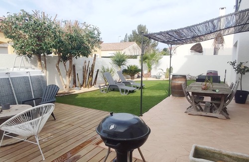 Mauguio Villa | Villa Avec Piscine Jardin Terrasse Plancha Barbecue Proche mer et Activités