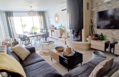 Mauguio Villa | Villa Avec Piscine Jardin Terrasse Plancha Barbecue Proche mer et Activités