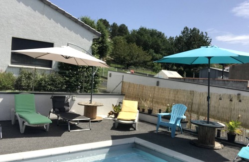 Arthes House | Villa Avec Piscine Proche Dalbi