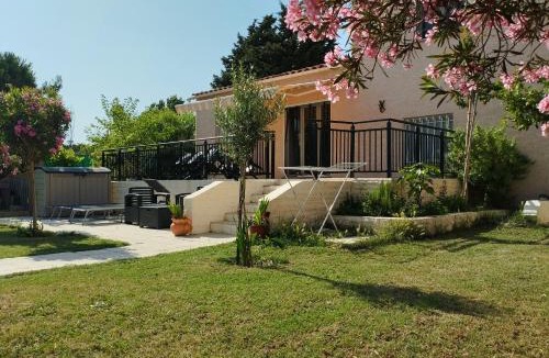 Sainte-Marie-la-Mer Villa | Villa avec plage à pied et grande piscine