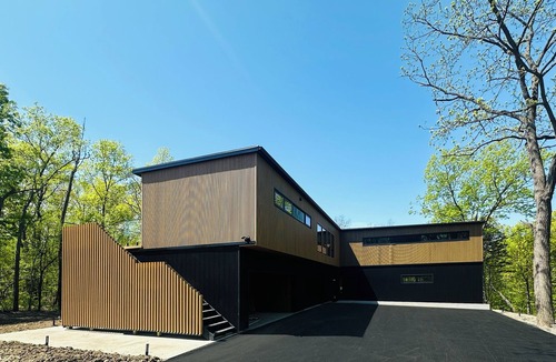 Ithaca Apartment | Villa Aveline The Courtyard