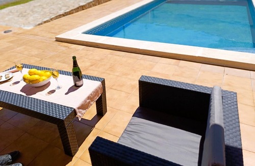 L'Escala House | VILLA AVET *Private Pool* Large Terrace,Free AirAcon,Wifi,Sheets/Towels