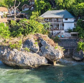 Tanjungbenoa House | Villa Ayunan 3 BR on Bingin Beach