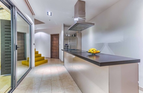 Mimice Villa | Villa Azul - Luxury Designer Villa, heated Pool, 4BR, SeaView