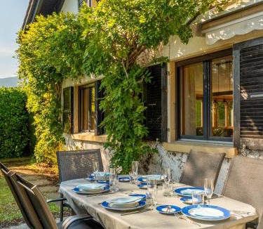 Bevaix Villa | Villa Azur au bord du lac