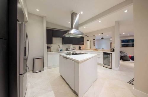 North Miami Beach House | Villa Azur | Fire Pit | Pool | Xbox & Game Room