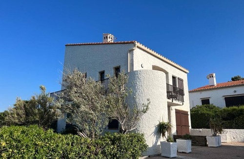 Banyuls-sur-Mer Villa | Villa B. A unique location with sea view