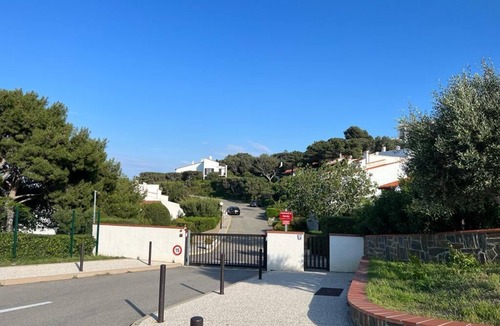 Banyuls-sur-Mer Villa | Villa B. A unique location with sea view