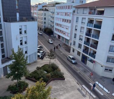 3rd Arrondissement Apartment | Villa B