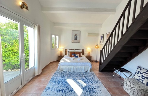 Salernes Bed & Breakfast | Villa B