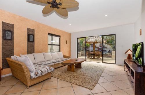 Mermaid Beach Villa | Villa Baci Nobby Beach