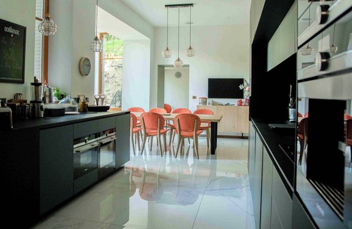Aix-les-Bains City Center Apartment | Villa Bagatelle Aix-les-Bains