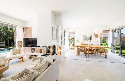 Mougins House | Villa Bali - Mougins Pool Jacuzzi