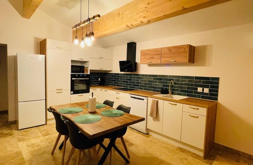 Tourbes Villa | Villa Bali Provençal