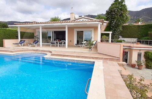 Palau-Saverdera Villa | Villa Balmes