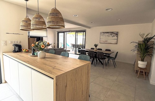 Roscoff Villa | Villa Balzane Heated pool & sea on foot