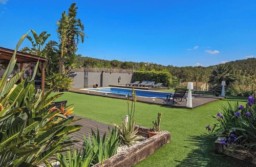 Can Trabal Villa | Villa Barcelona Experience. Private pool 12km from the vibrant beaches of Sitges