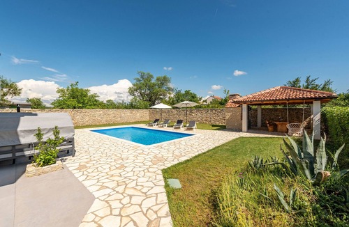 Benkovac Villa | Villa Basil ZadarVillas