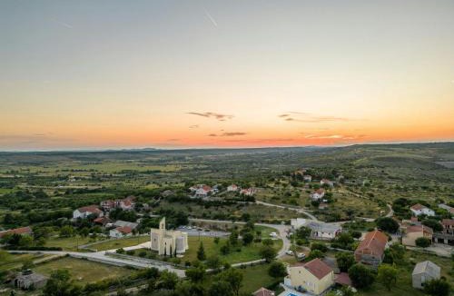 Benkovac Villa | Villa Basil ZadarVillas