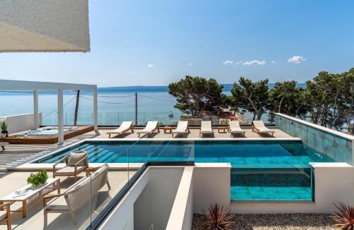 Duce Villa | Villa Bava with 4 En-suite Bedrooms, Heated 33 sqm Pool