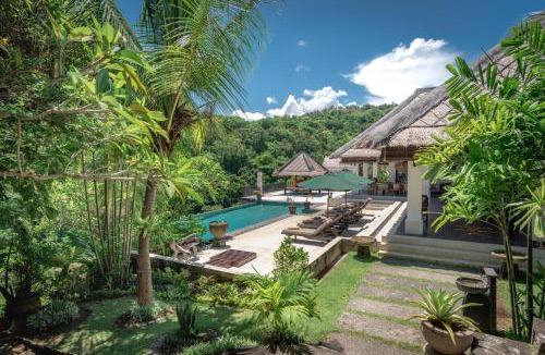 Cempaga Villa | Villa Bayu - exclusive villa with infinity pool, wellness pavilion, panoramic ocean view & full service