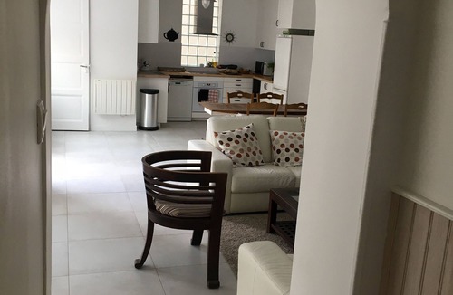Ouistreham House | VILLA BEACH ENTRANCE - Full ground floor with free parking
