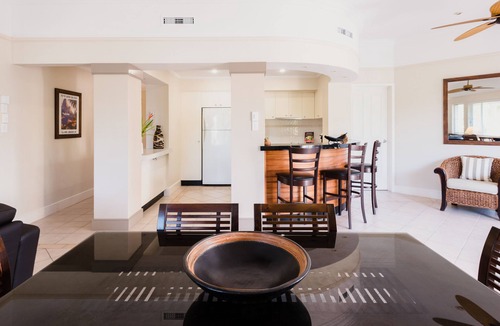 Clifton Beach Apartment | Villa Beach Palm Cove