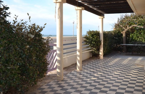 Narbonne House | VILLA beachfront with terrace and garden
