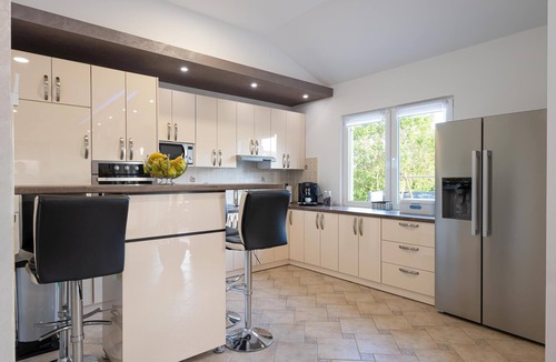 Brajkovici Villa | Villa Beauty with Heated Pool, Sauna and Hot tub