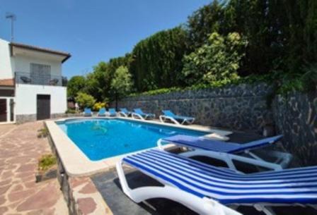 Vidreres House | Villa Begonia