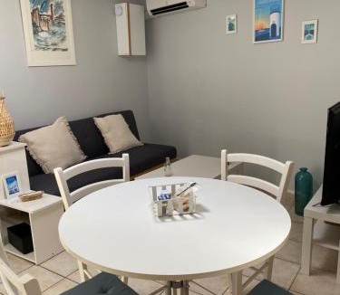 Puisserguier Apartment | Villa Bel Air